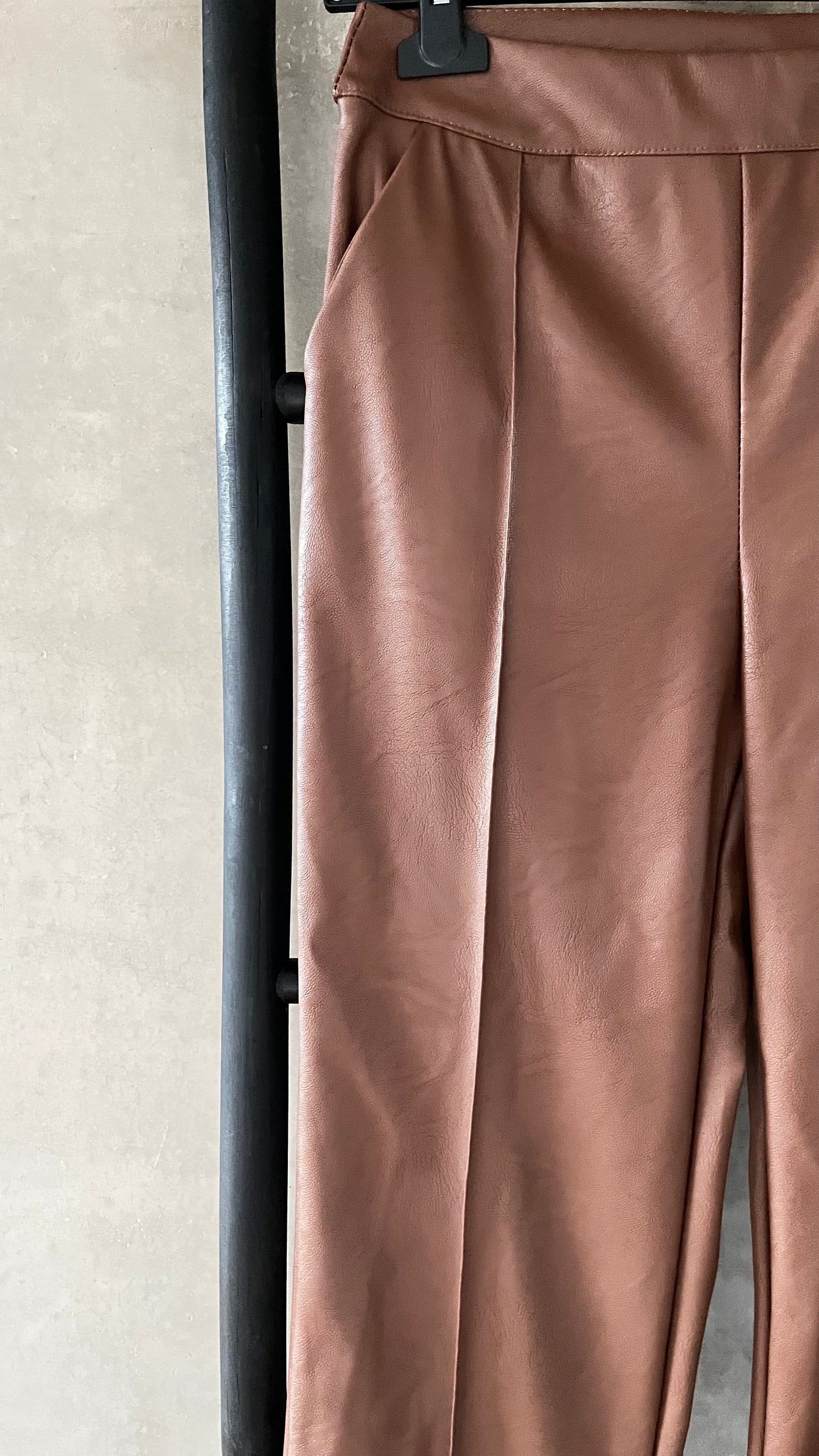 Lederhose mit Schlag