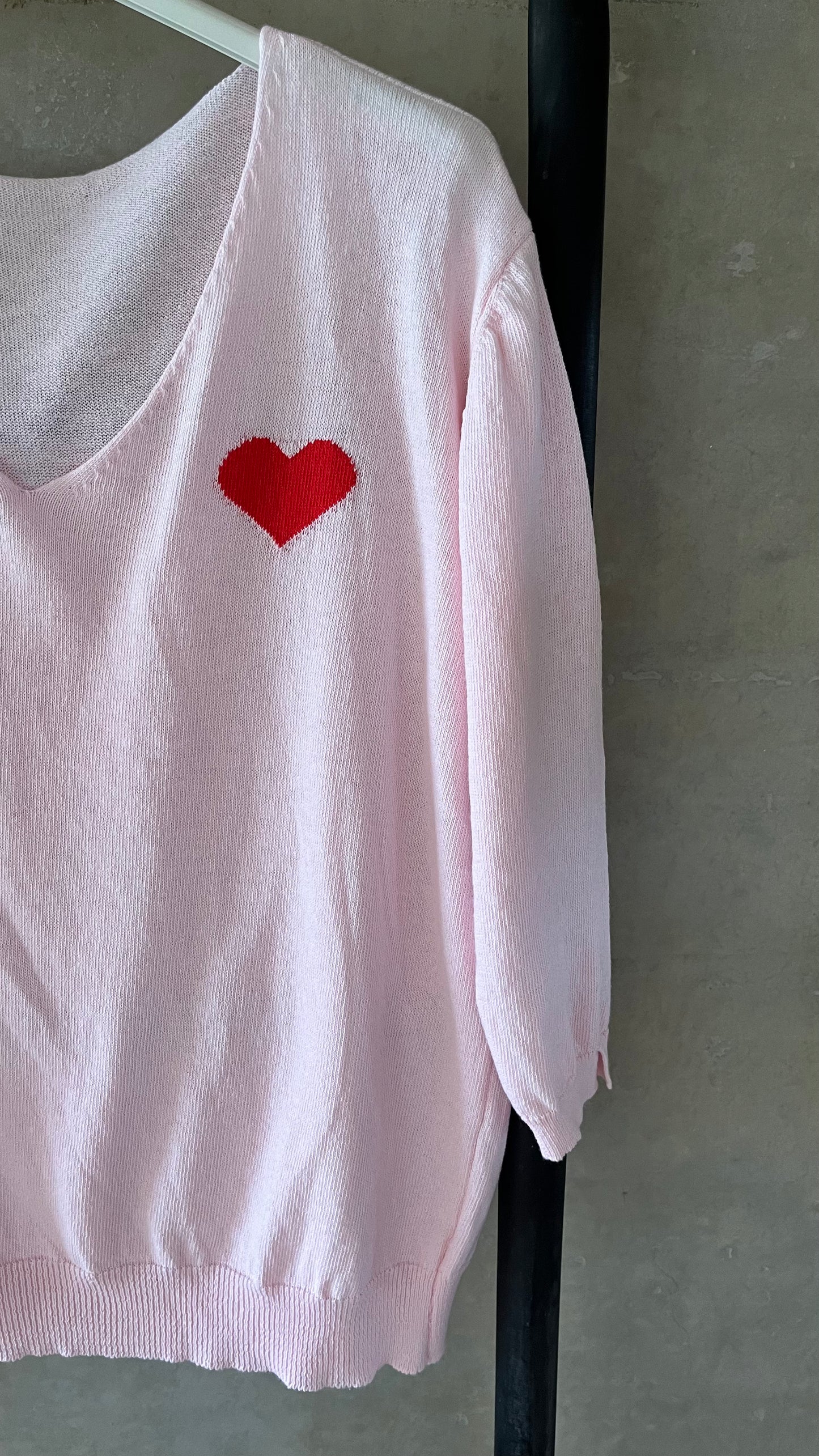Pullover mit Herzmotiv
