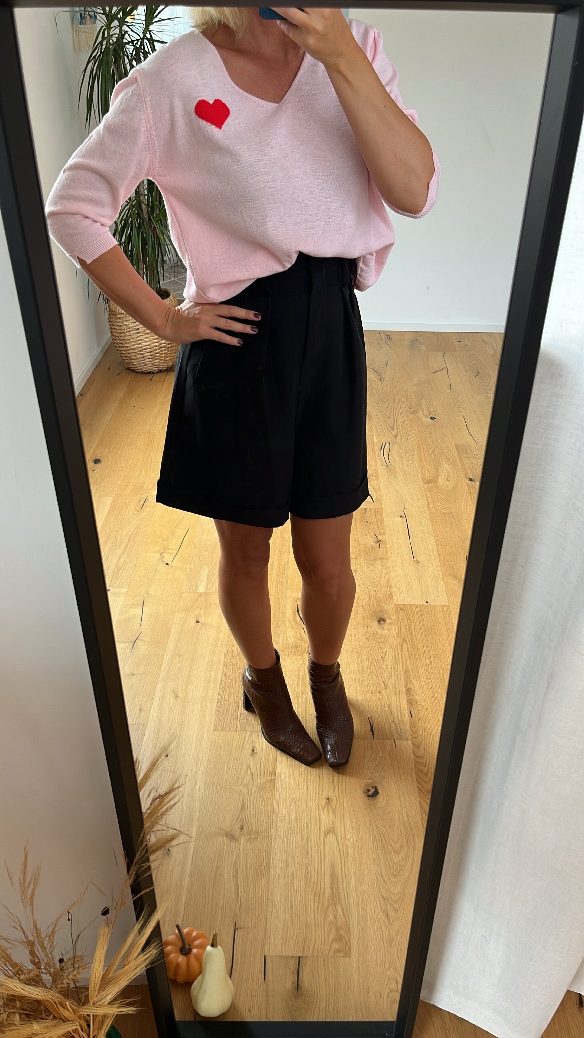 Pullover mit Herzmotiv