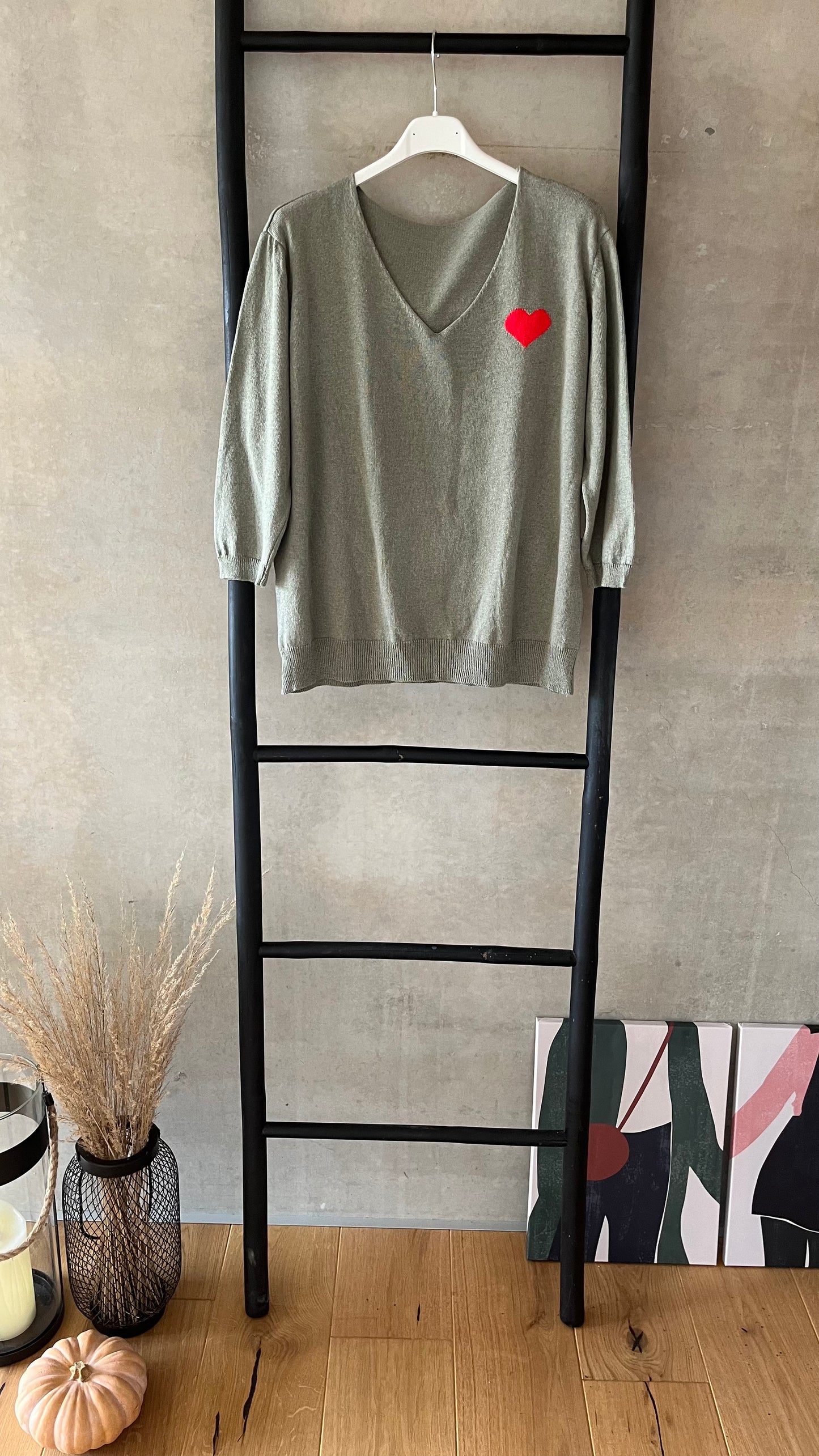 Pullover mit Herzmotiv